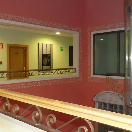 Topacio Hotel 3*